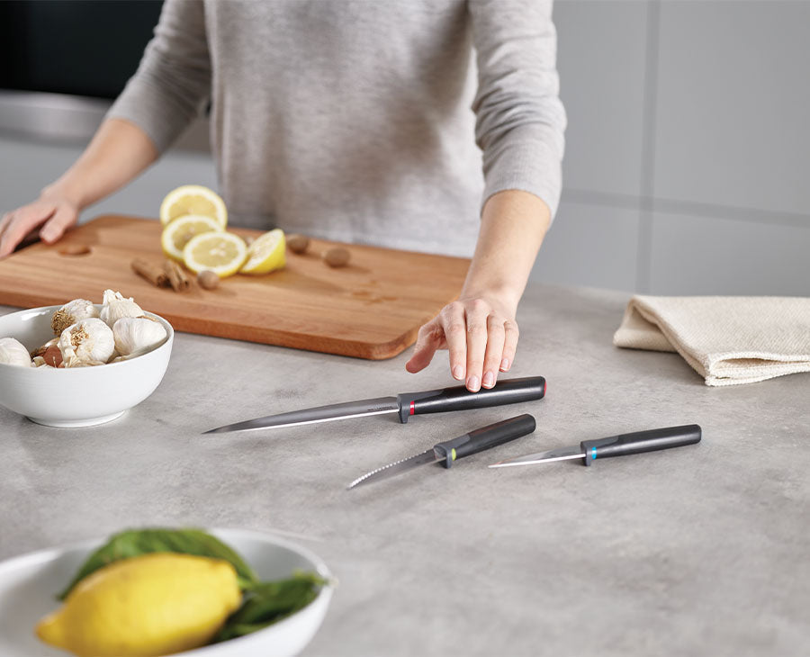 Joseph Joseph Elevate™ 3-piece Multicolour Kitchen Knife Set