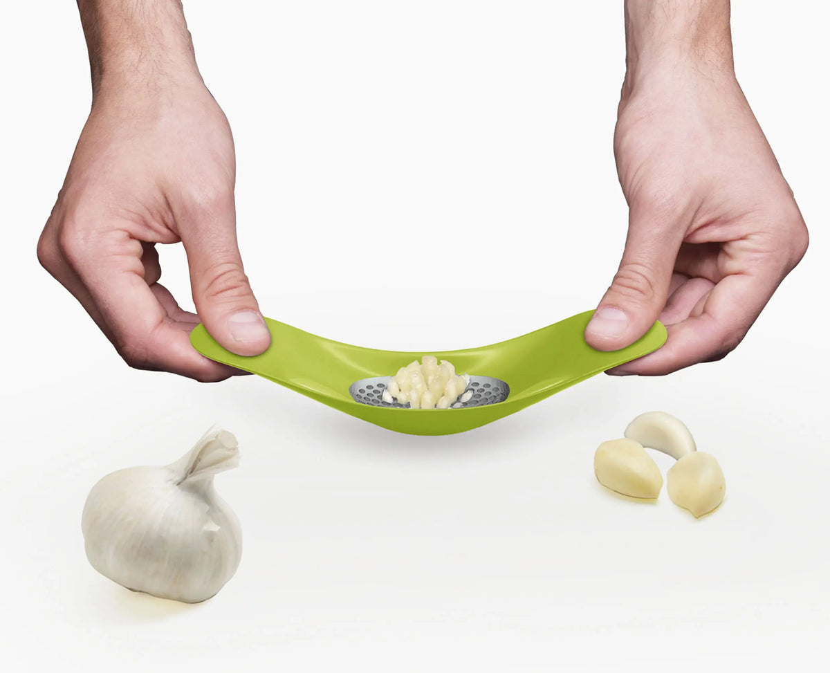 Joseph Joseph Rocker™ Green Garlic Crusher