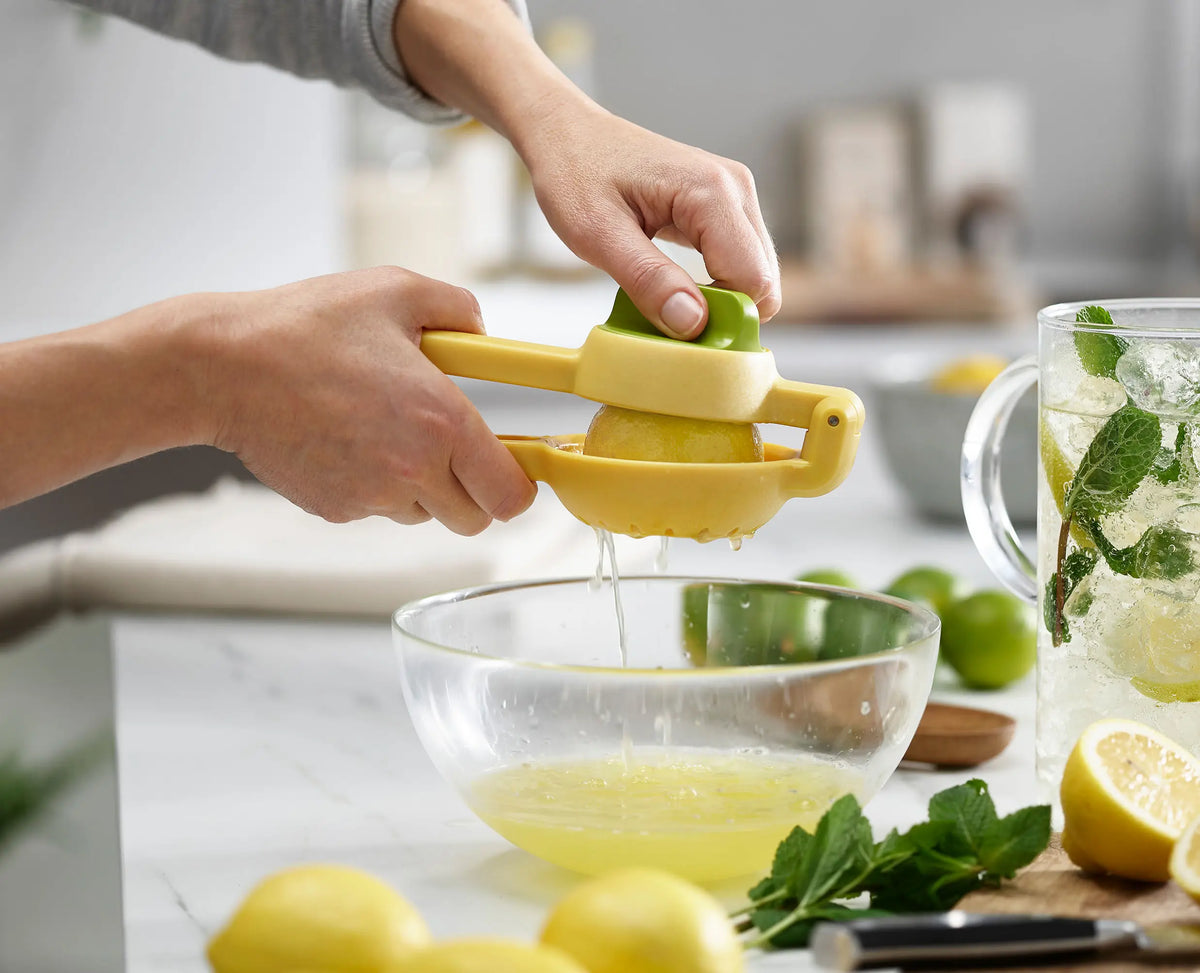 Joseph Joseph JuiceMax Dual-action Yellow Citrus Press