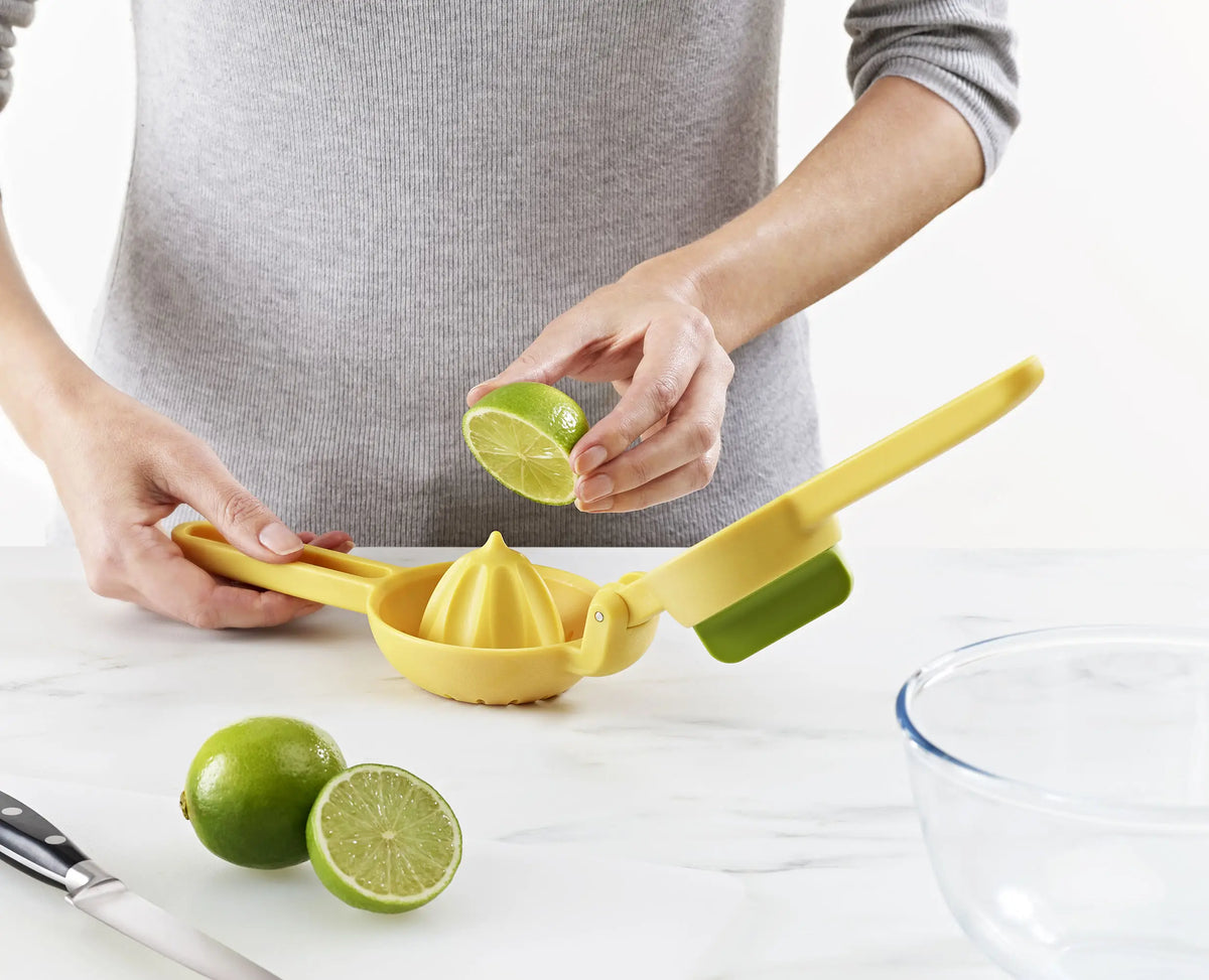 Joseph Joseph JuiceMax Dual-action Yellow Citrus Press