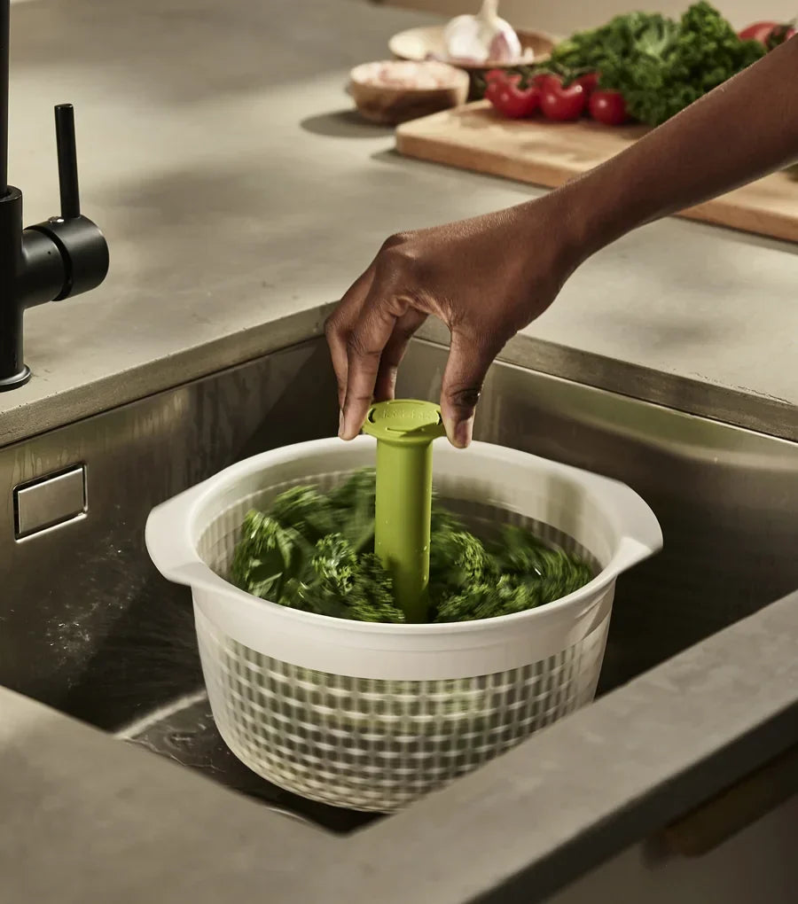 Joseph Joseph Spindola™ Green In-sink Salad-spinning Colander