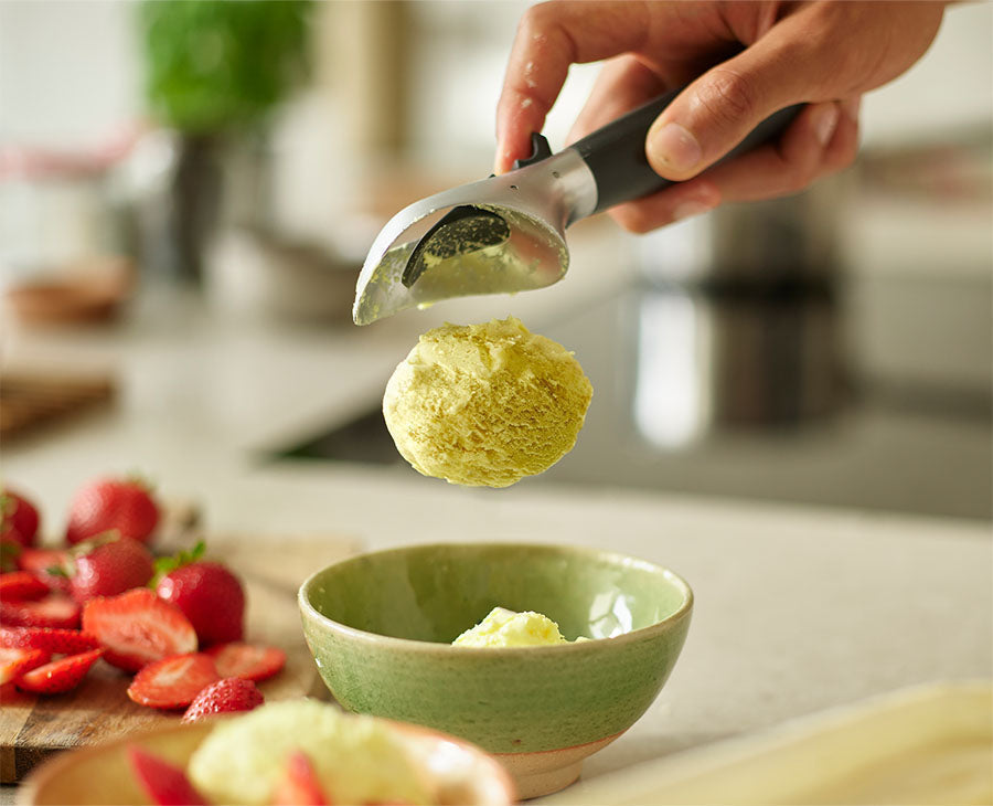 Joseph Joseph Elevate™ Grey Ice-cream Scoop