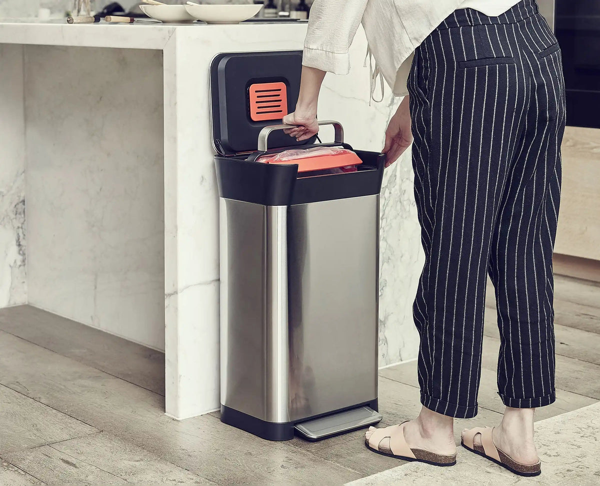 Joseph Joseph Titan 30L Stainless-steel Trash Compactor