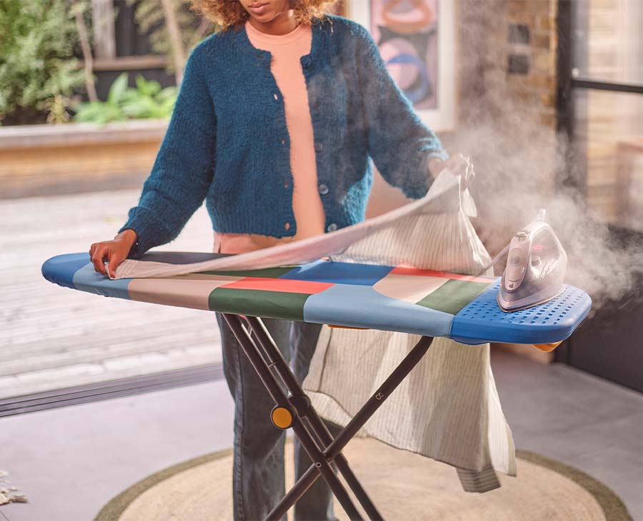 Joseph Joseph Glide 130cm Easy-store Ironing Board X Jonathan Lawes