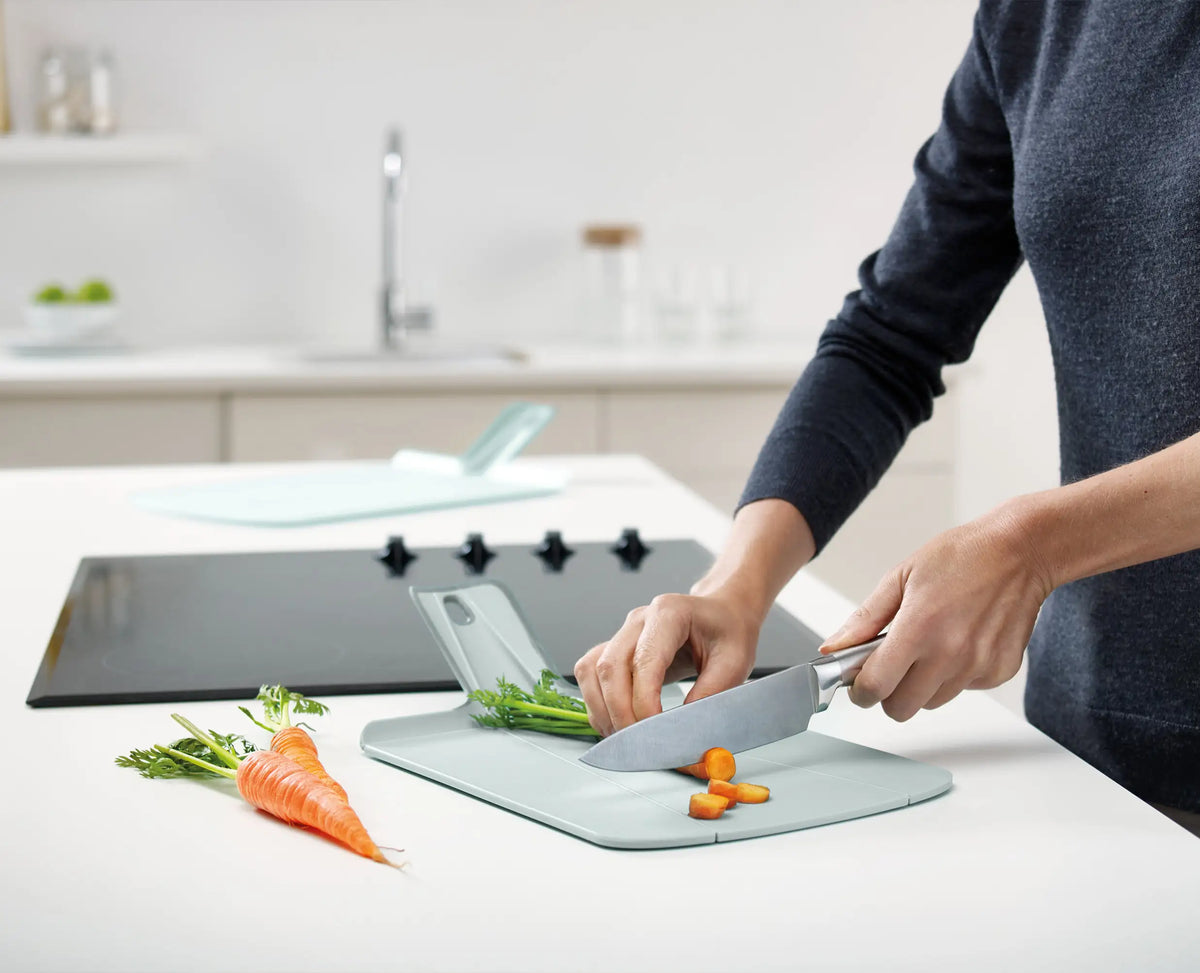 Joseph Joseph Chop2Pot™ Plus Grey Folding Chopping Board