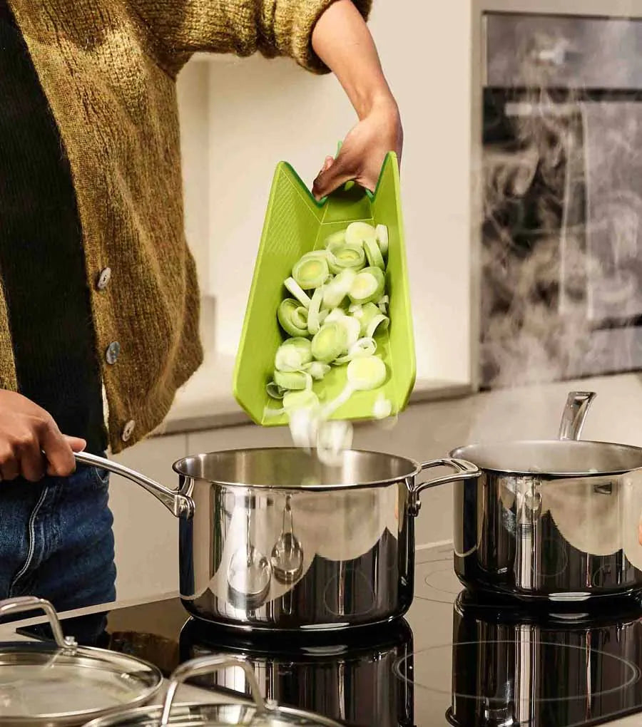 Joseph Joseph Chop2Pot™ Plus Green Folding Chopping Board