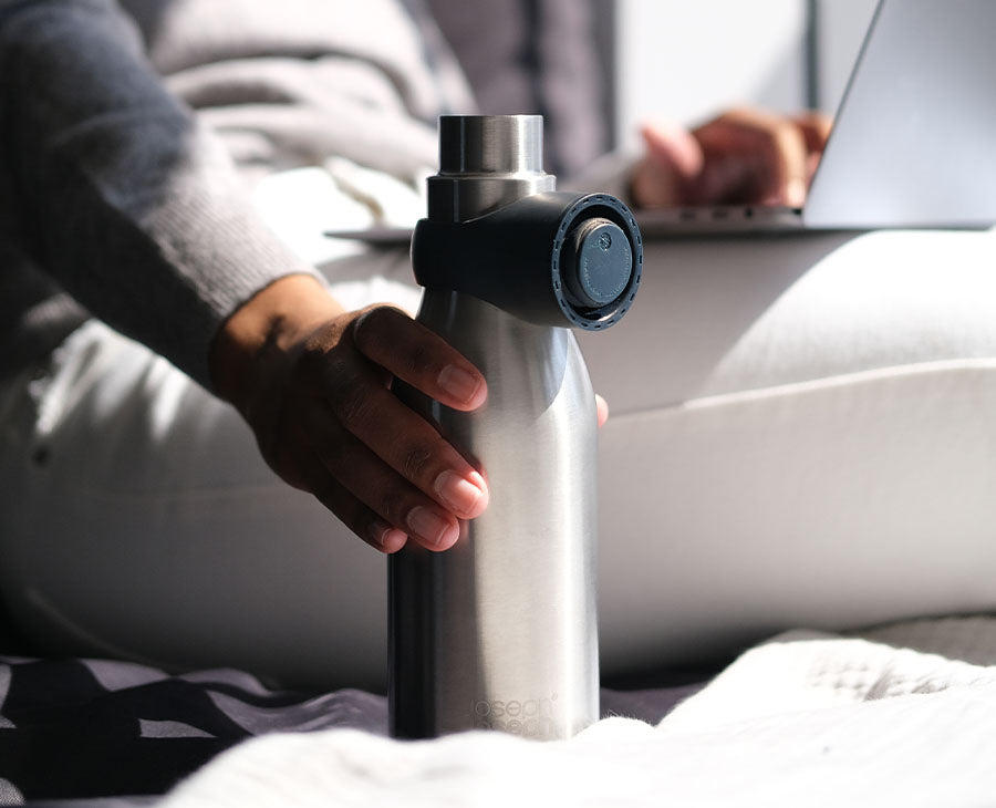 Joseph Joseph Loop™ 500ml Stainless-steel Vacuum Insulated Water Bottle