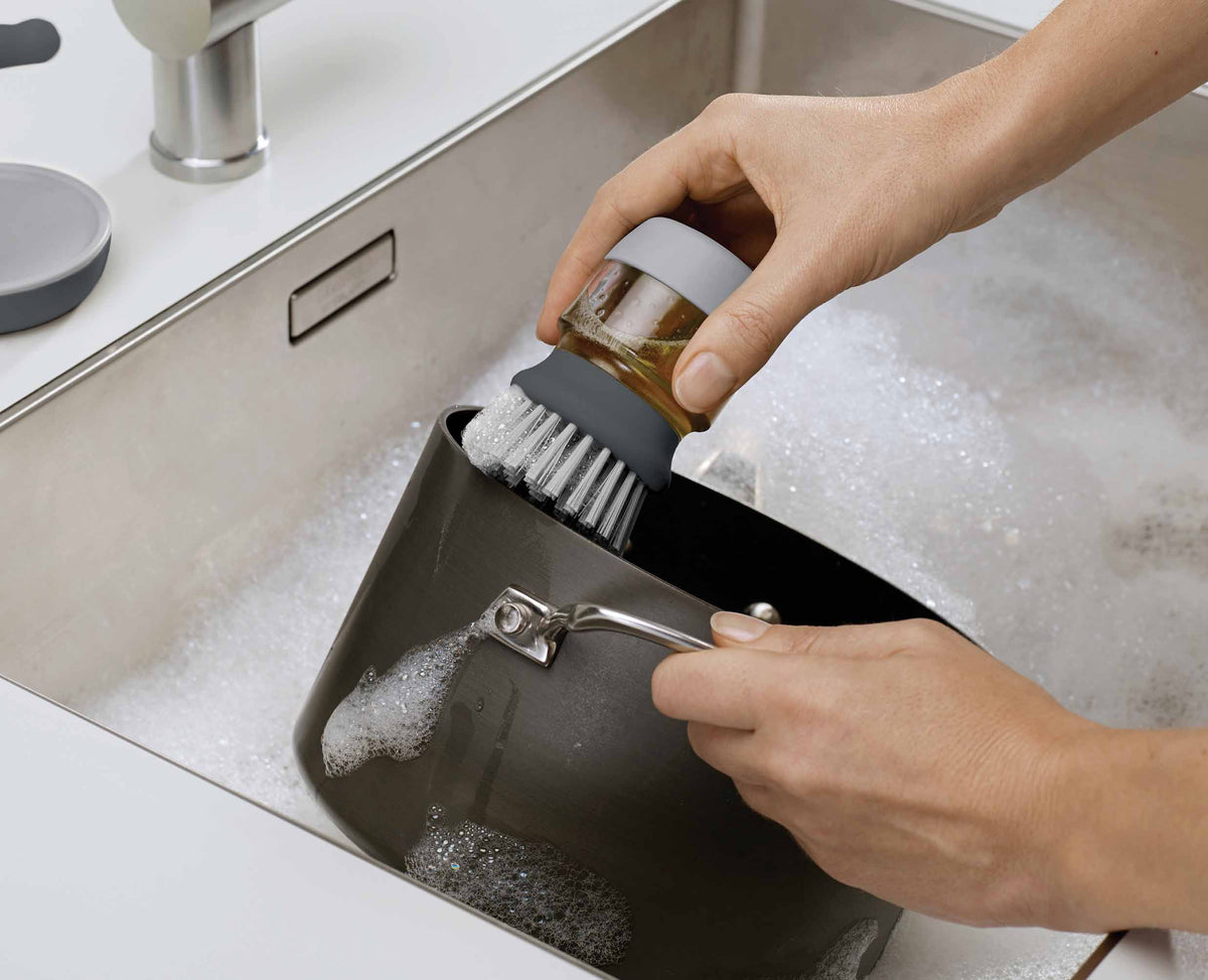 Joseph Joseph Palm Scrub™ Grey Washing-up Brush