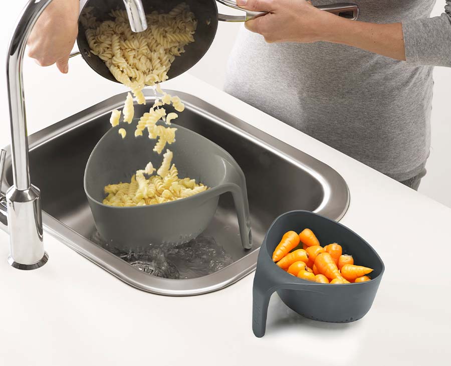 Joseph Joseph Nest™ 2-piece Grey Colander Set